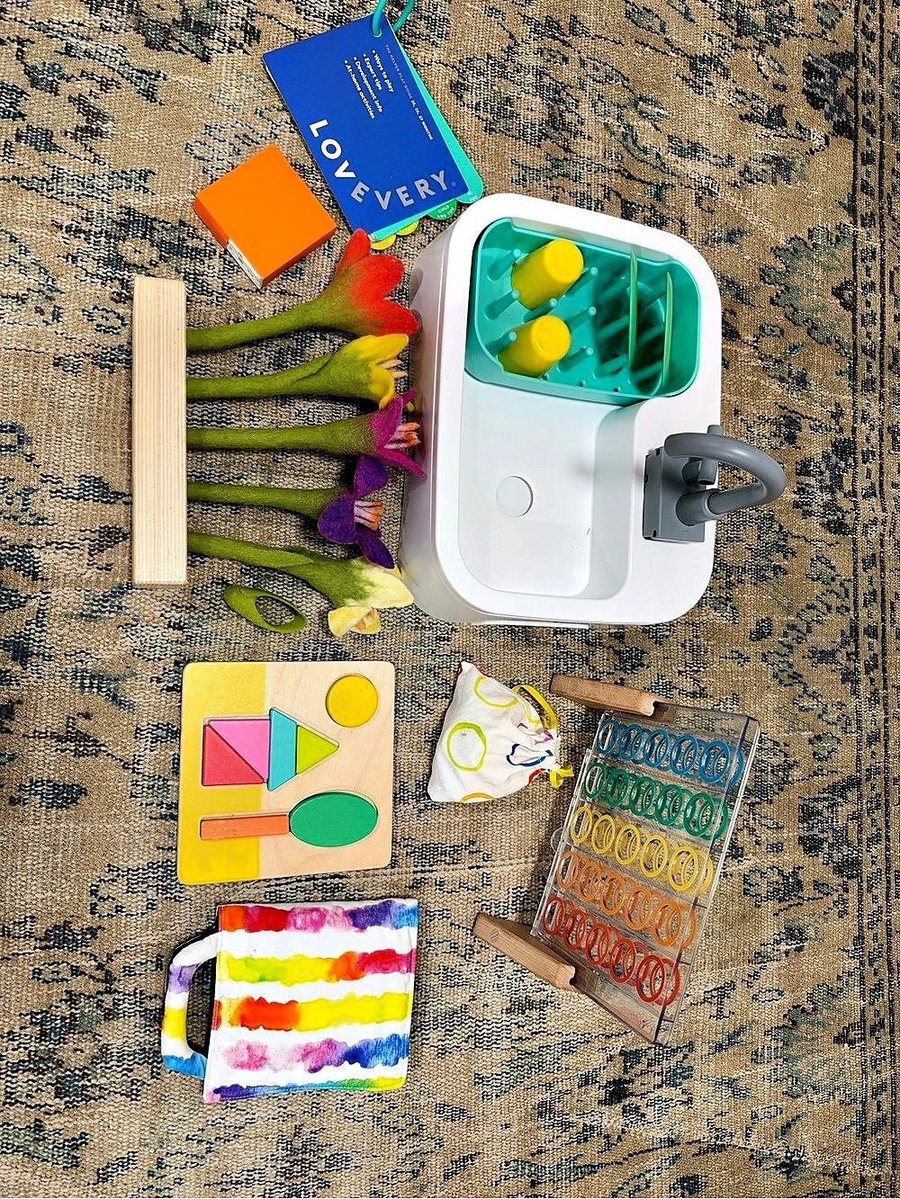 Lovevery The Helper Play Kit Activity Toy Set 25,26,27 MONTHS